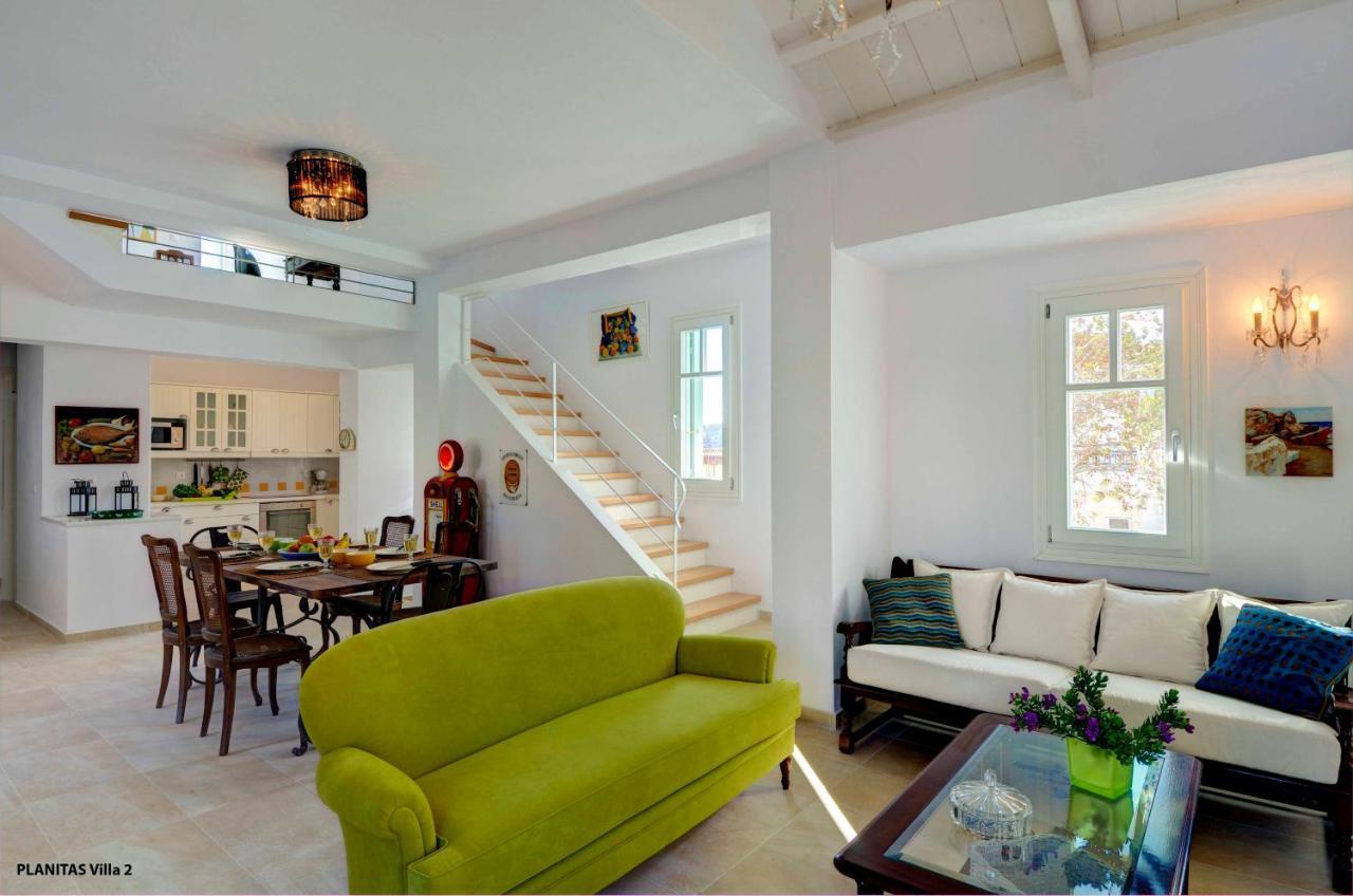 סקופלוס טאון Planitas Villas מראה חיצוני תמונה